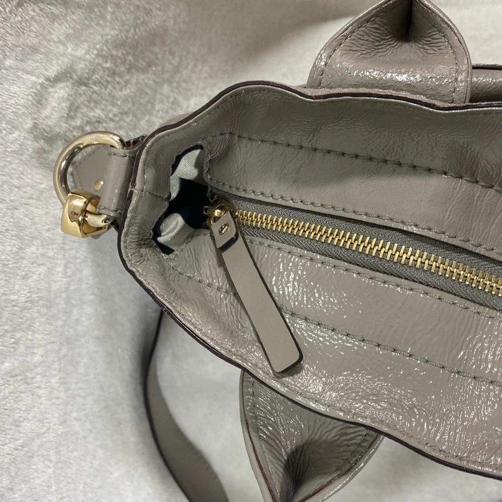 Kate Spade New York Tote/Handbag - Gray/Tan - Patent Leather